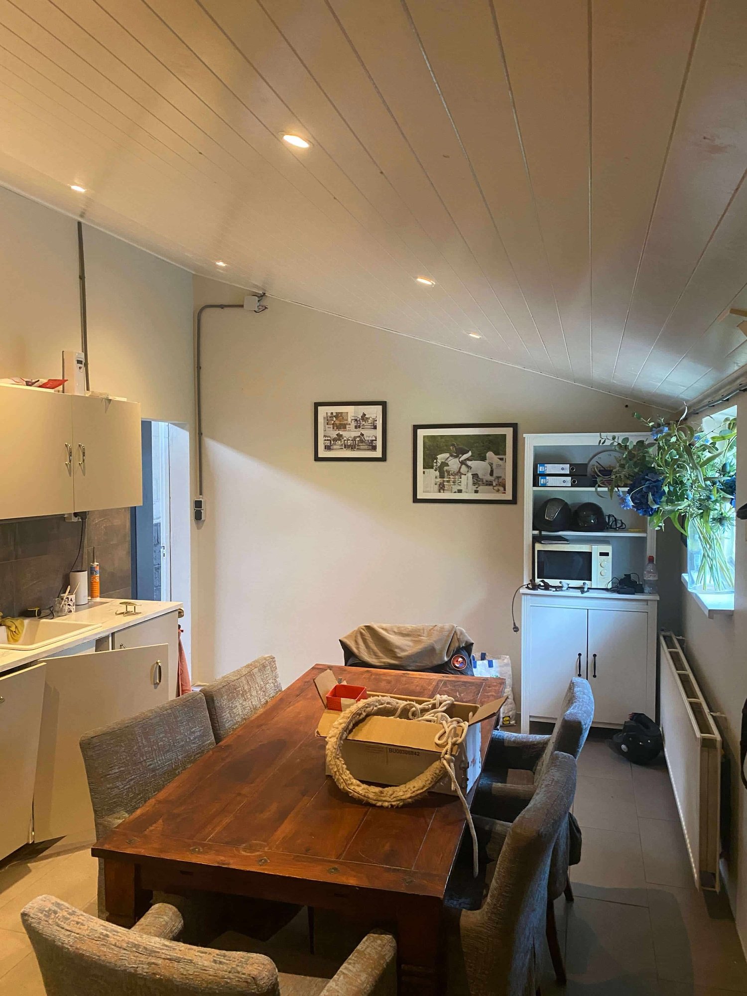 Almelo — houten plafond en wandafwerking, foto 4